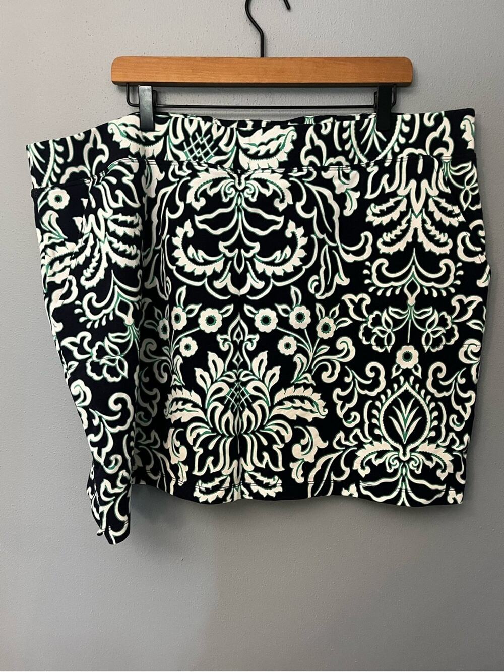 Soft Surroundings Damask Print Women's Skort